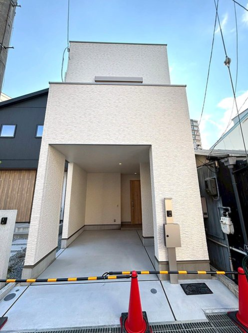 大阪市都島区都島中通1丁目