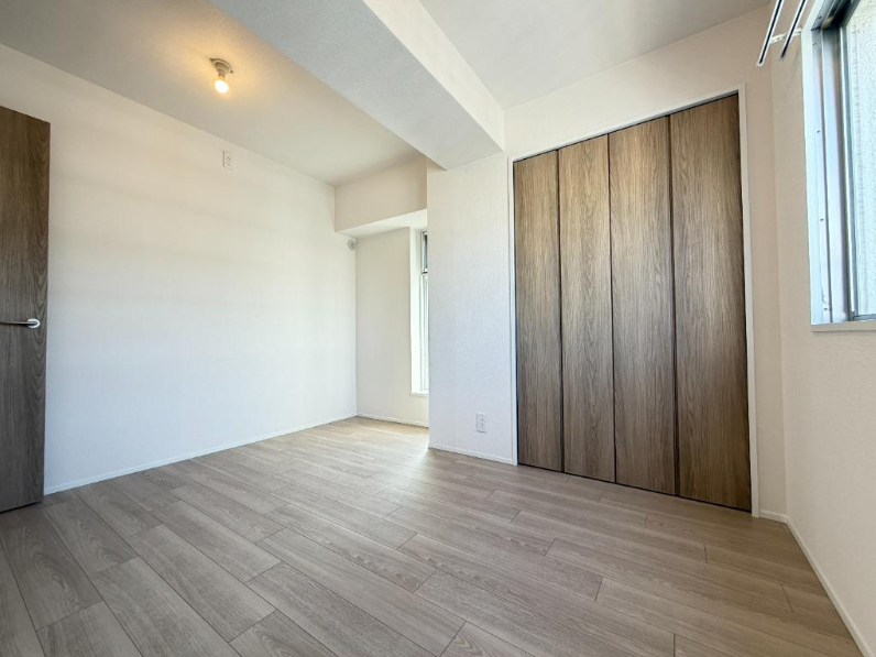 ファミールハイツ城東A棟